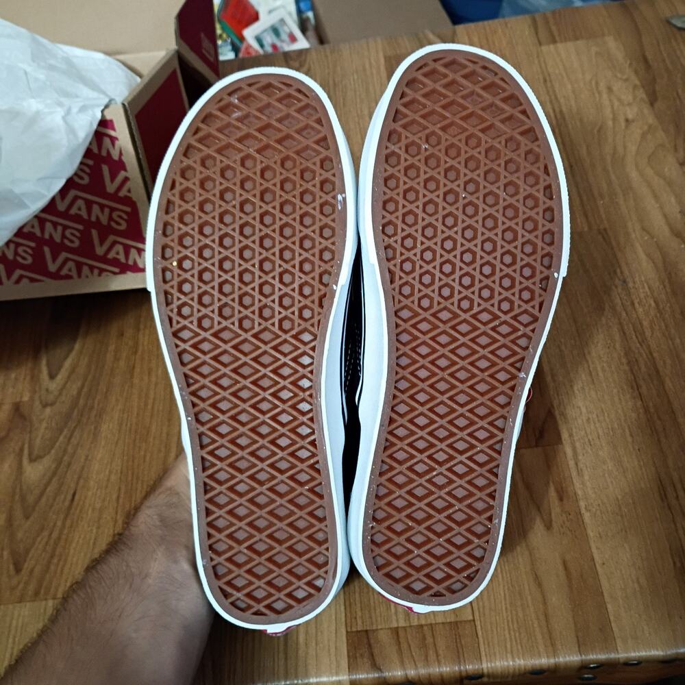 VANS Classic Slip-On lack True black Unisex Shoes men's 7 women's 8.5 - Picture 7 of 10